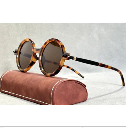 Sutton Retro Sunglasses - Stylish Versatile Fashion Eyewear